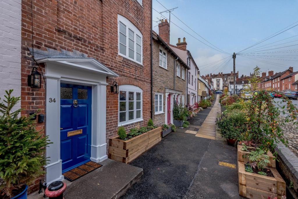 4 bedroom town house for sale in Lower Broad Street, Ludlow, SY8