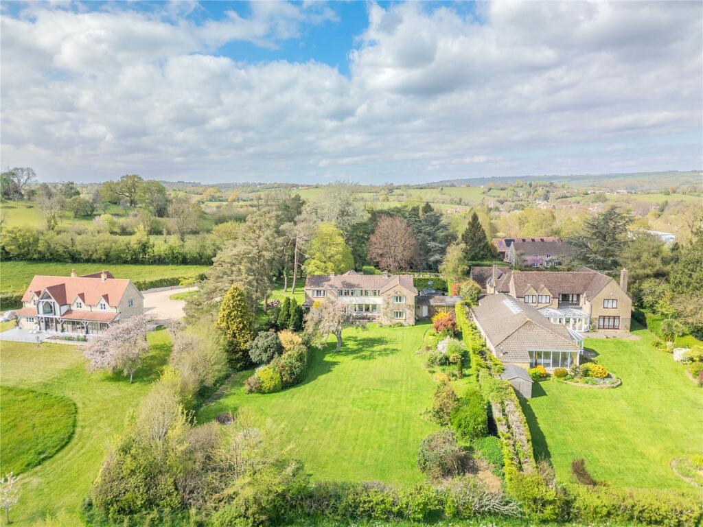 Additional property image - Six bedroom detached property - Chew Stoke, Breach Hill Lane,