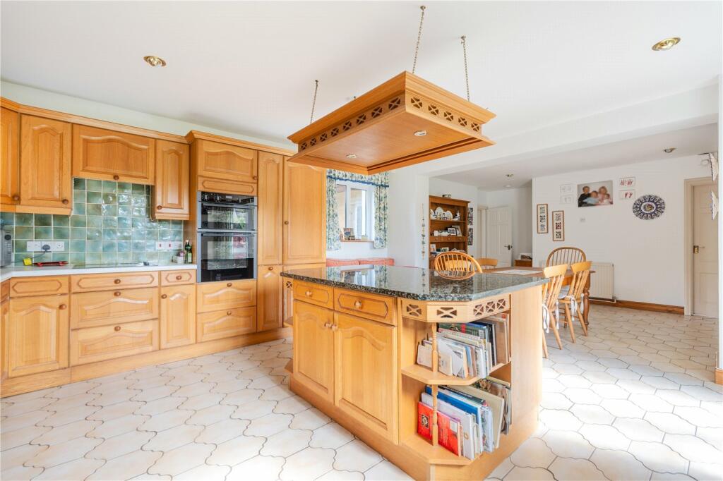 Additional property image - Six bedroom detached property - Chew Stoke, Breach Hill Lane,