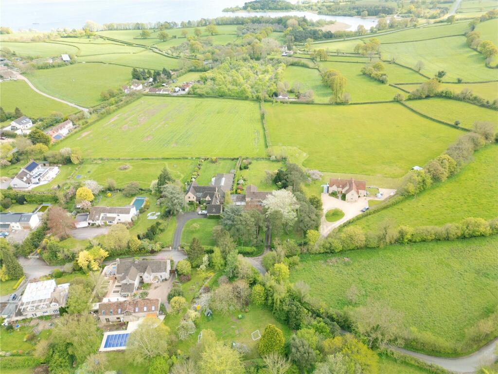 Additional property image - Six bedroom detached property - Chew Stoke, Breach Hill Lane,