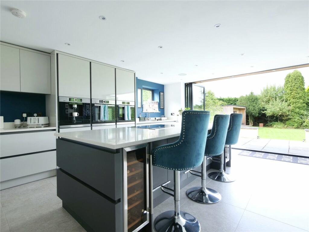 Additional property image - A stunning contemporary four bedroom property - Stanton Drew