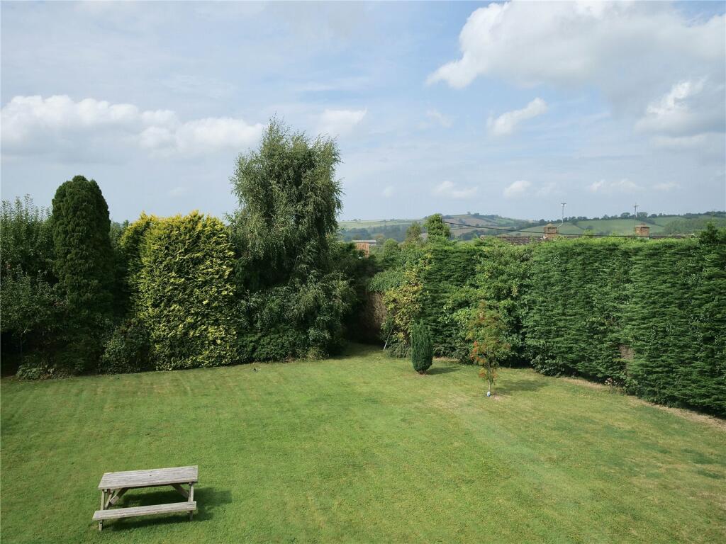 Additional property image - A stunning contemporary four bedroom property - Stanton Drew