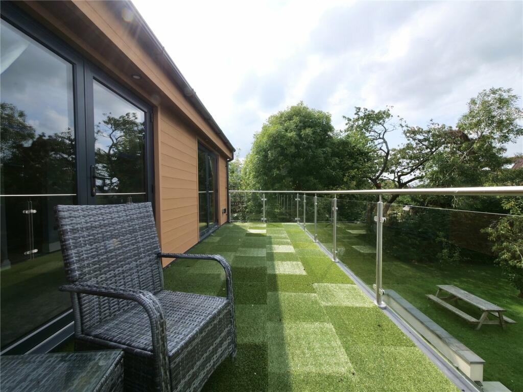 Additional property image - A stunning contemporary four bedroom property - Stanton Drew