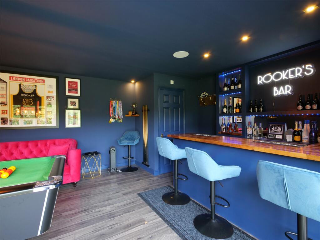 Additional property image - A stunning contemporary four bedroom property - Stanton Drew