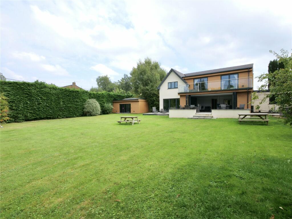 Additional property image - A stunning contemporary four bedroom property - Stanton Drew