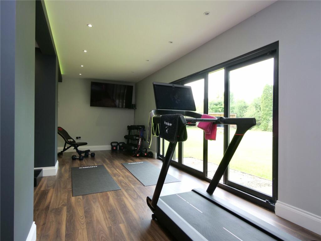 Additional property image - A stunning contemporary four bedroom property - Stanton Drew
