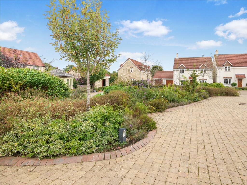 Additional property image - Two bedroom detached property, Farmborough