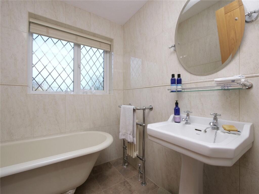 Additional property image - Four bedroom detached property. Claremont Gardens, Hallatrow