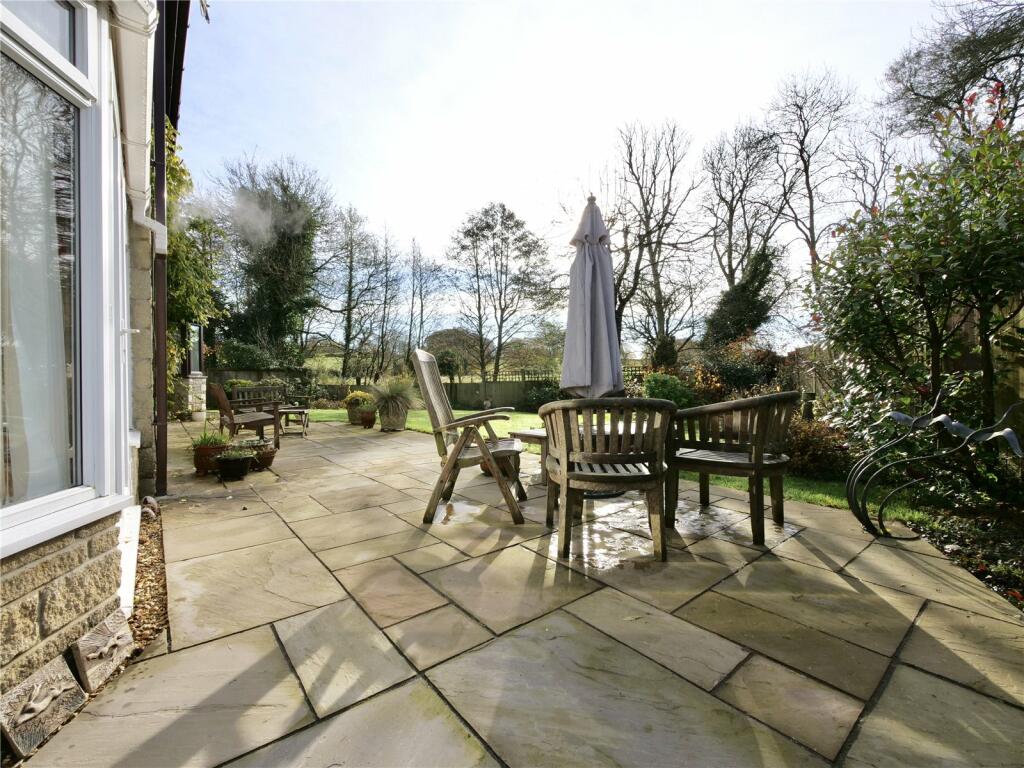 Additional property image - Four bedroom detached property. Claremont Gardens, Hallatrow
