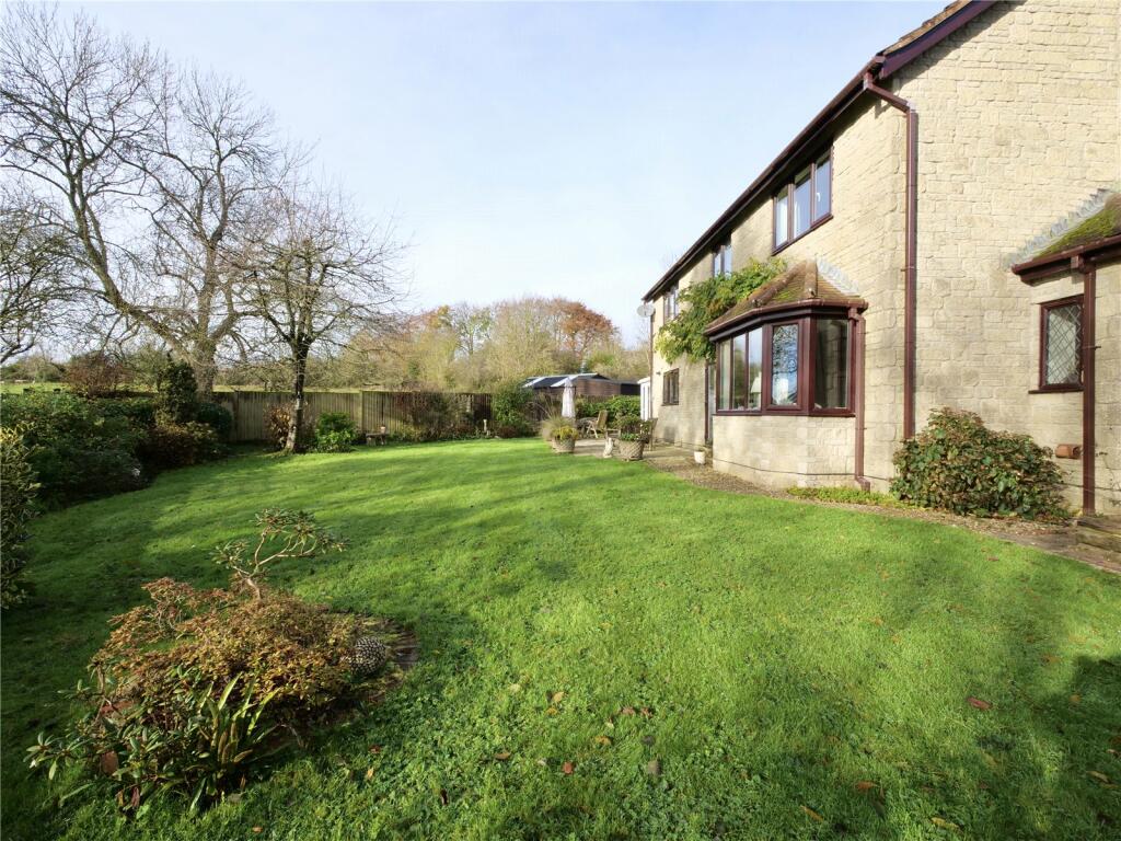 Additional property image - Four bedroom detached property. Claremont Gardens, Hallatrow