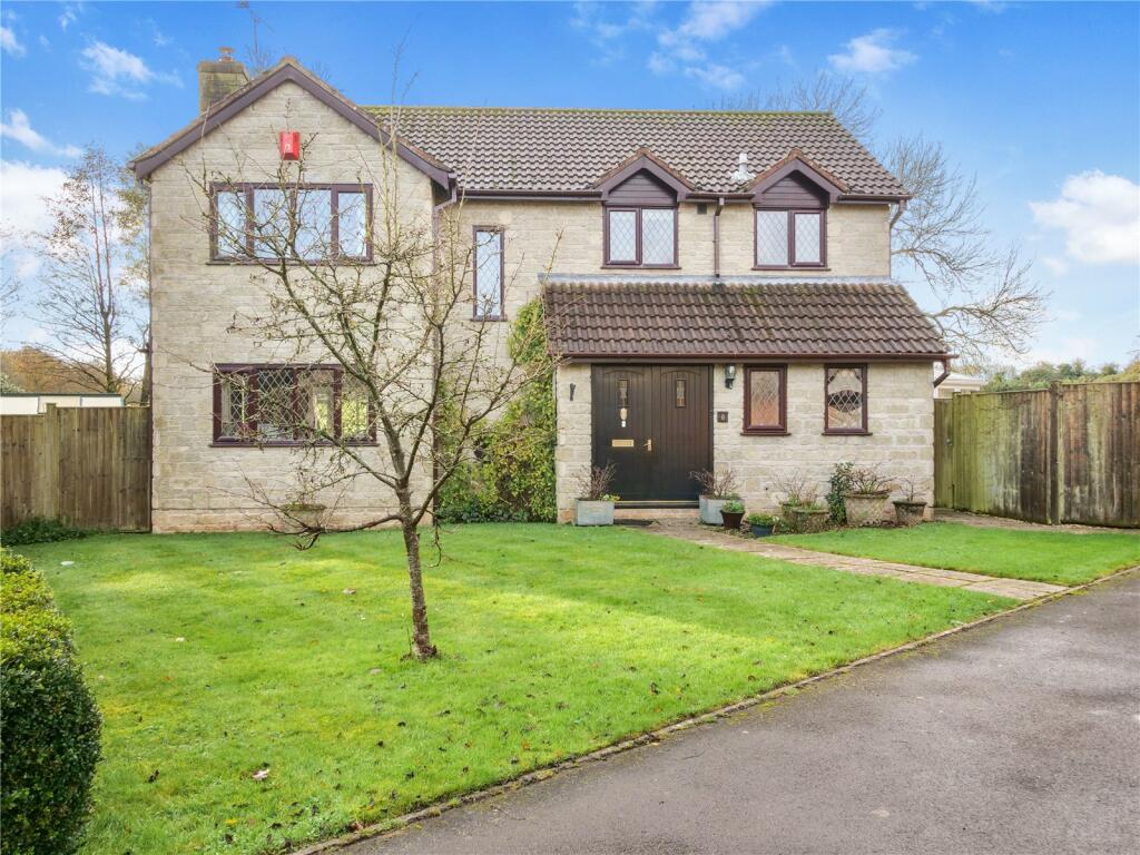 Additional property image - Four bedroom detached property. Claremont Gardens, Hallatrow