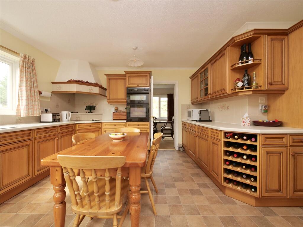 Additional property image - Five-bedroom detached house, Chew Stoke
