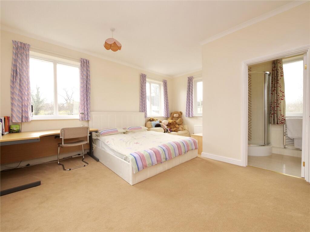 Additional property image - Five-bedroom detached house, Chew Stoke