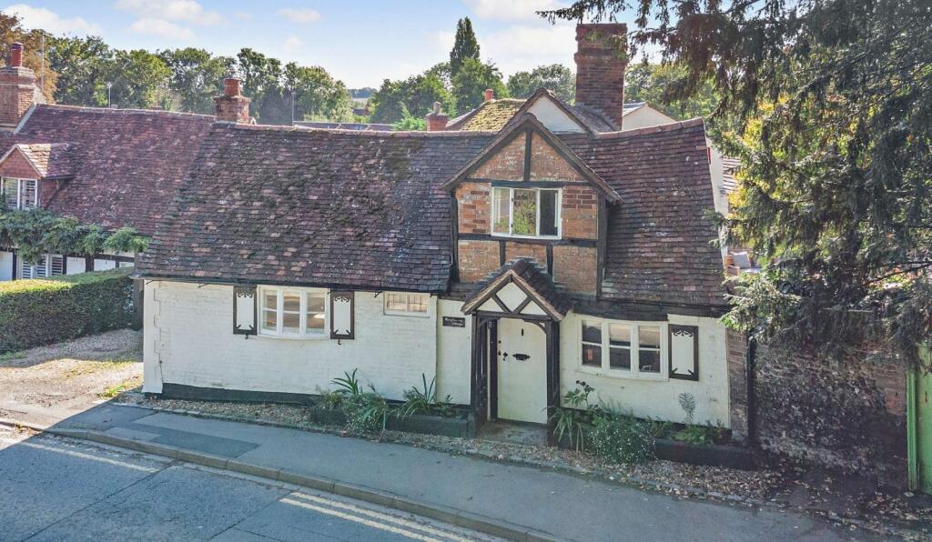 Main image of property: Pangbourne Hill, Pangbourne, Berkshire