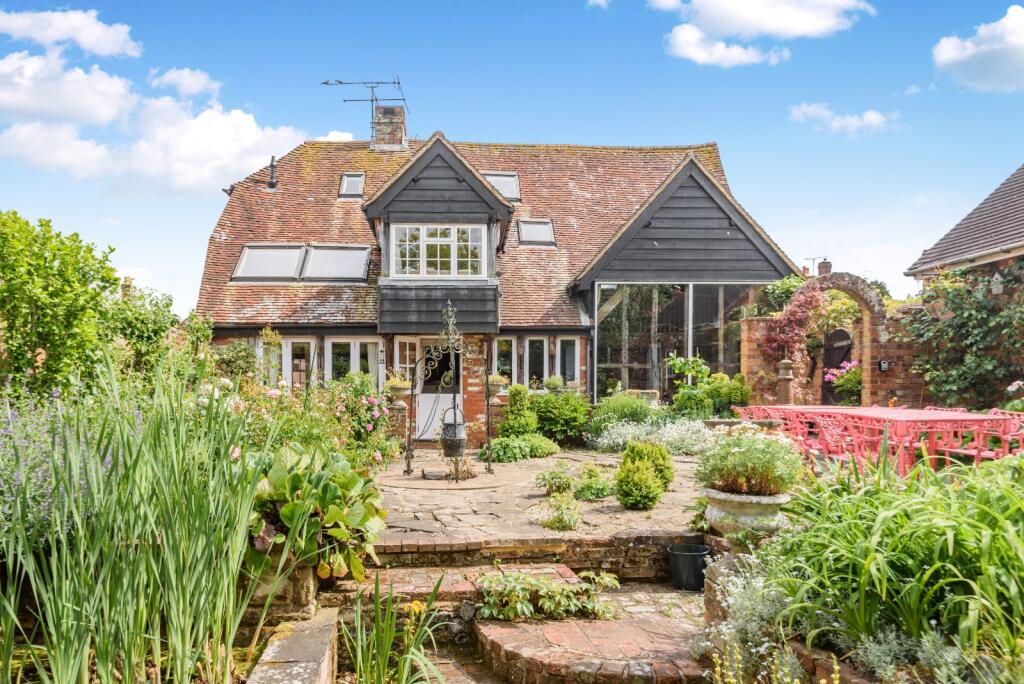 Main image of property: High Street, Odiham, Hampshire