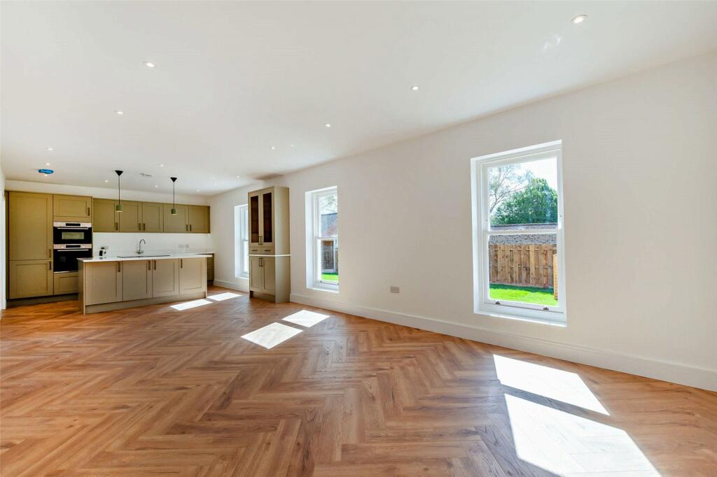 Additional property image - Riverside, Eynsford, Kent