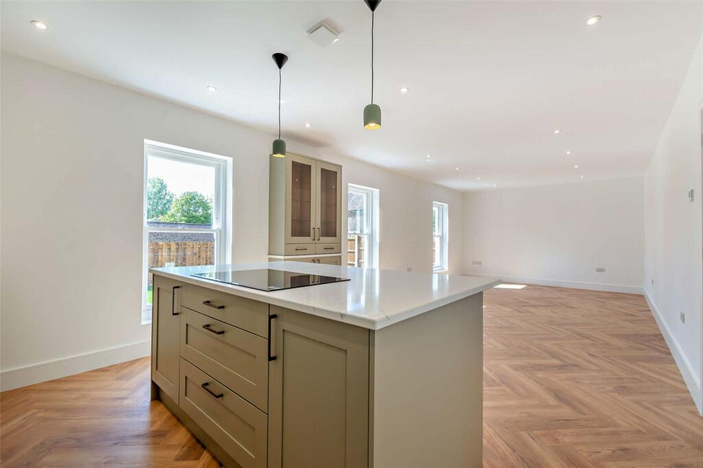 Additional property image - Riverside, Eynsford, Kent