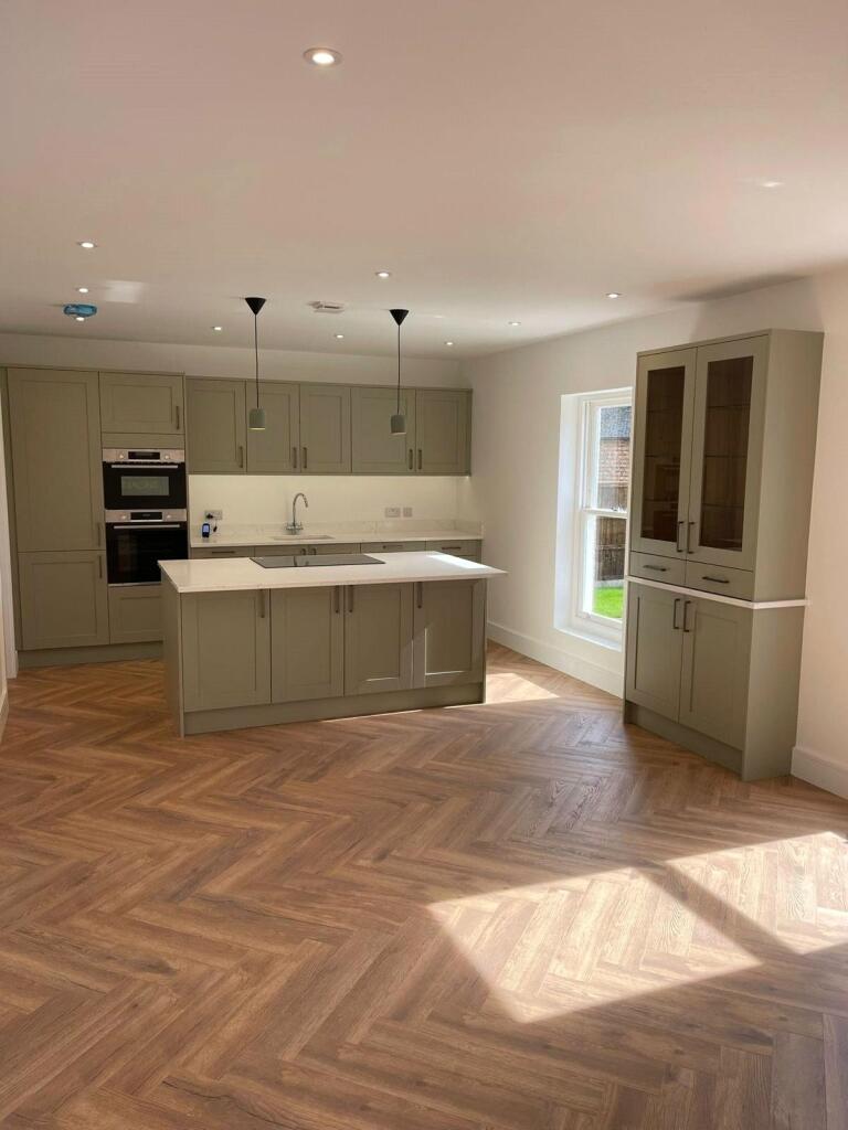 Additional property image - Riverside, Eynsford, Kent