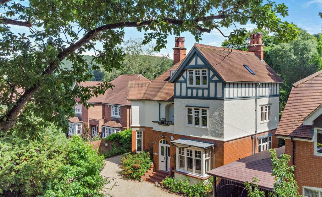 5 bedroom detached house for sale in Clive Avenue, Church Stretton
