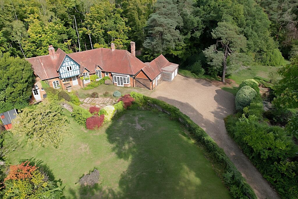 Main image of property: Littleworth Cross, Seale, Farnham, Surrey
