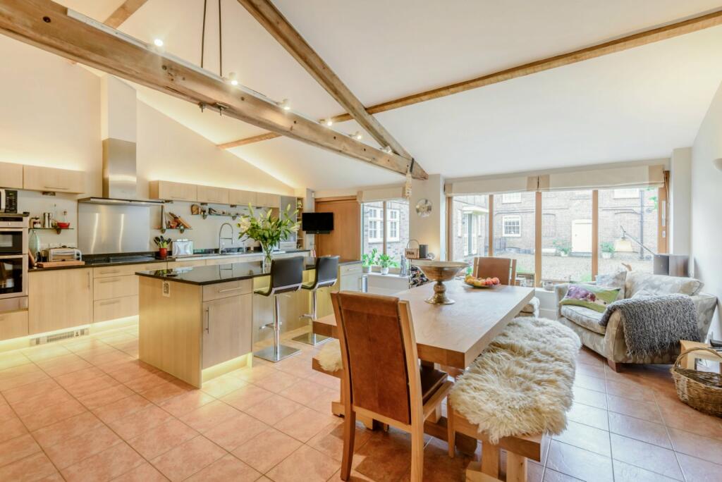 Additional property image - Ferrers Hill Farm, Pipers Lane, Markyate, St. Albans