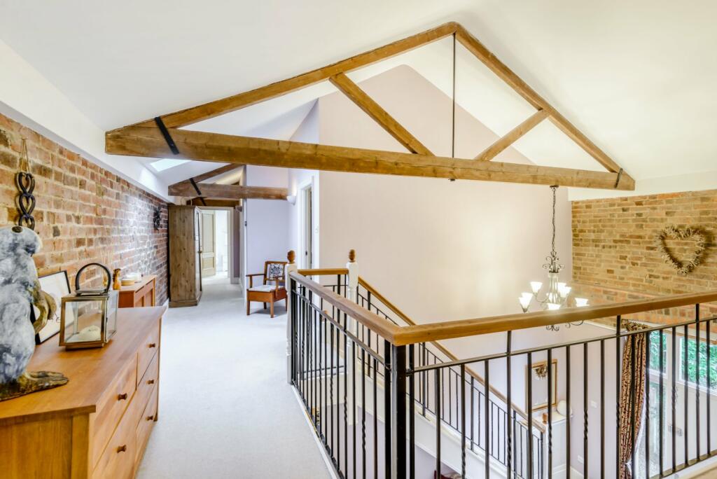 Additional property image - Ferrers Hill Farm, Pipers Lane, Markyate, St. Albans