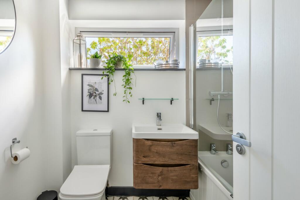 Additional property image - Brewhouse Hill, Wheathampstead, St. Albans, Hertfordshire