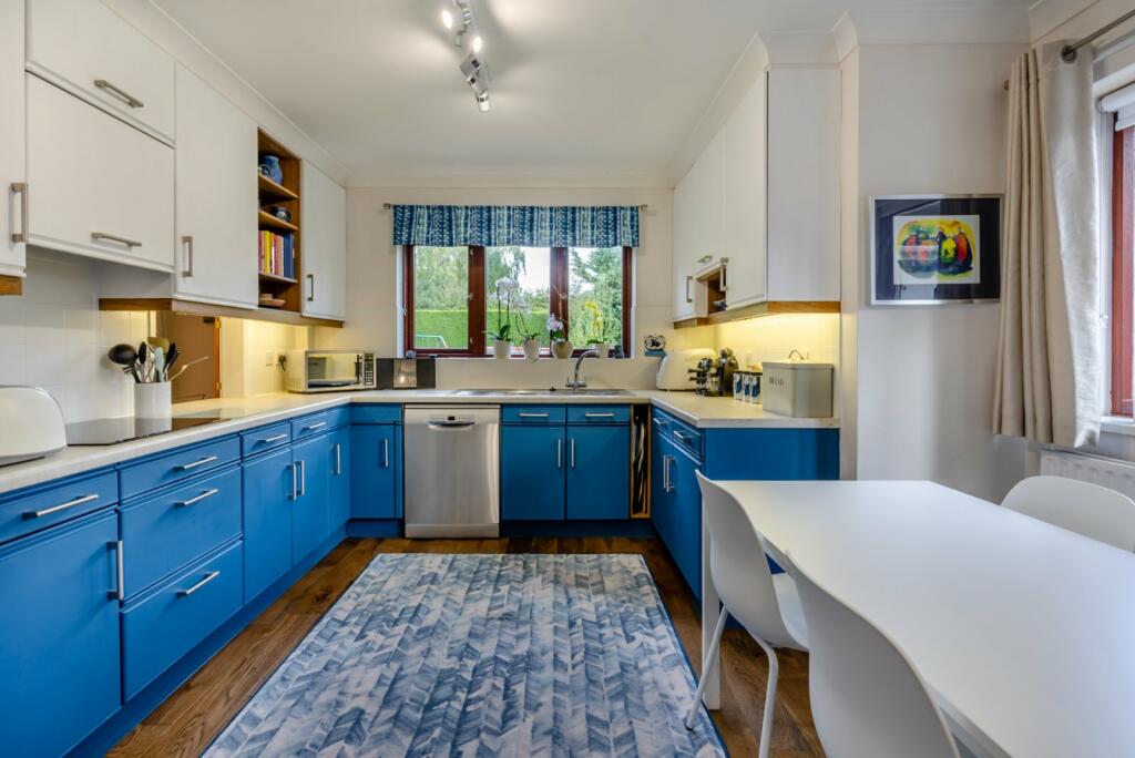 Additional property image - The Chowns, Harpenden, Hertfordshire