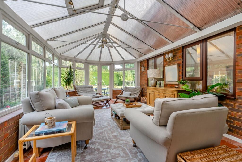 Additional property image - The Chowns, Harpenden, Hertfordshire