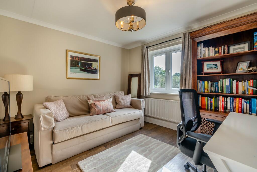 Additional property image - The Chowns, Harpenden, Hertfordshire
