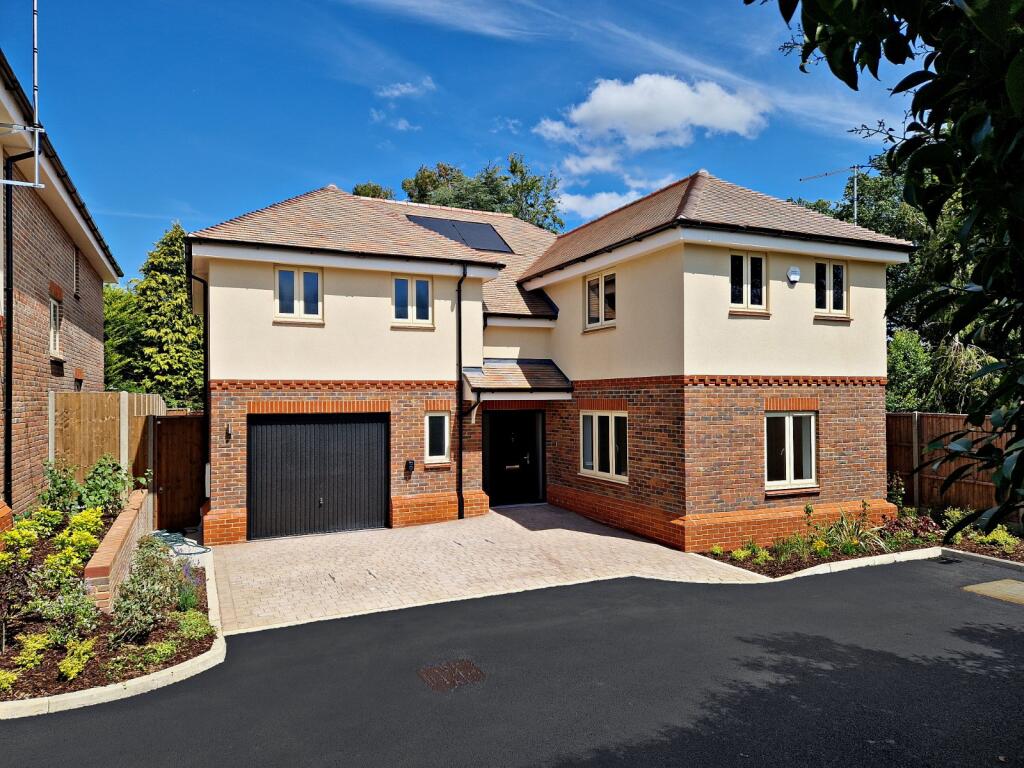 Main image of property: Osprey Close, Harpenden, Hertfordshire