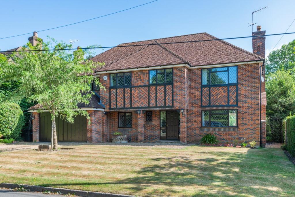 Main image of property: Oakhurst Avenue, Harpenden, Hertfordshire