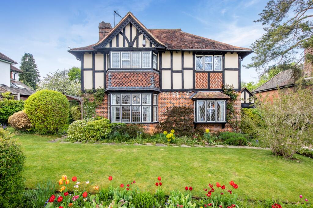 Main image of property: Carisbrooke Road, Harpenden, Hertfordshire