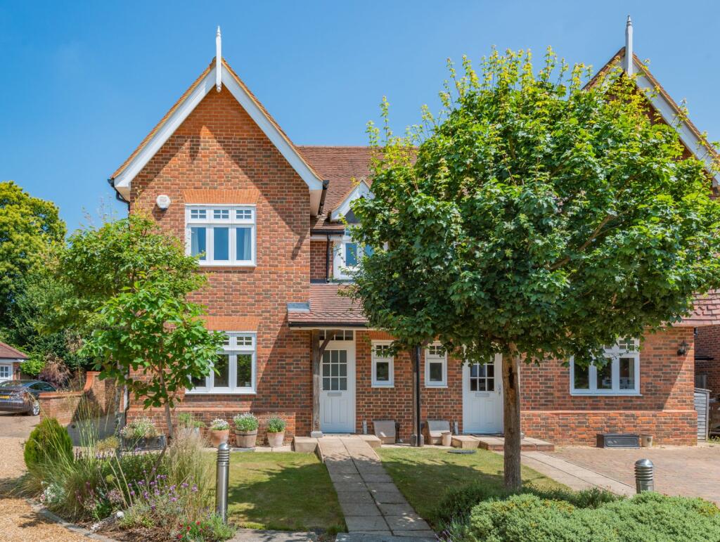Main image of property: Eliot Place, Harpenden