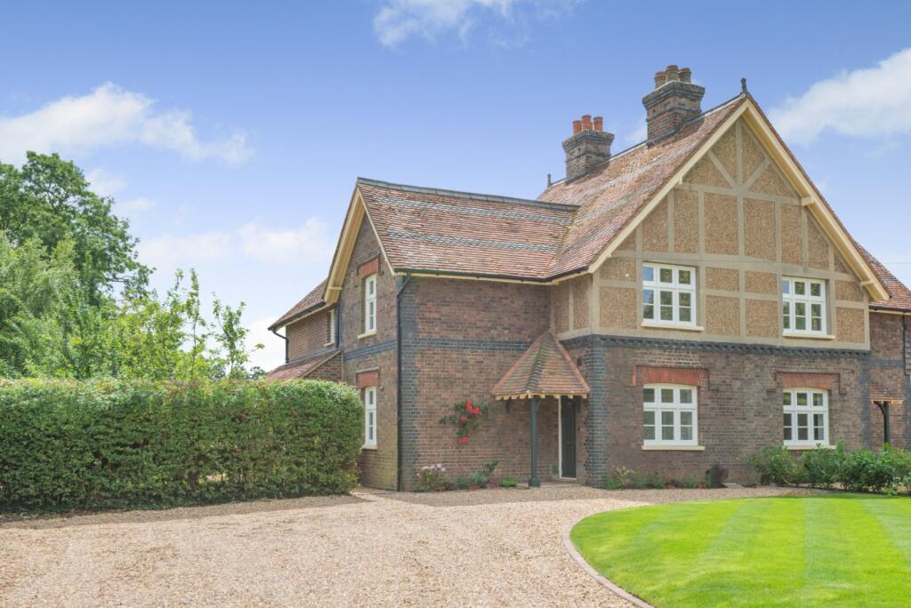 Main image of property: Beeson End Cottages, Beeson End Lane, Harpenden, Hertfordshire