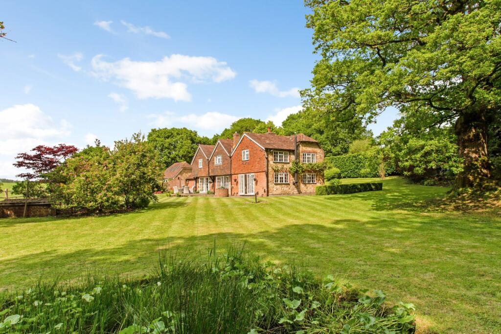 4 bedroom detached house for sale in Northchapel, Petworth, West Sussex