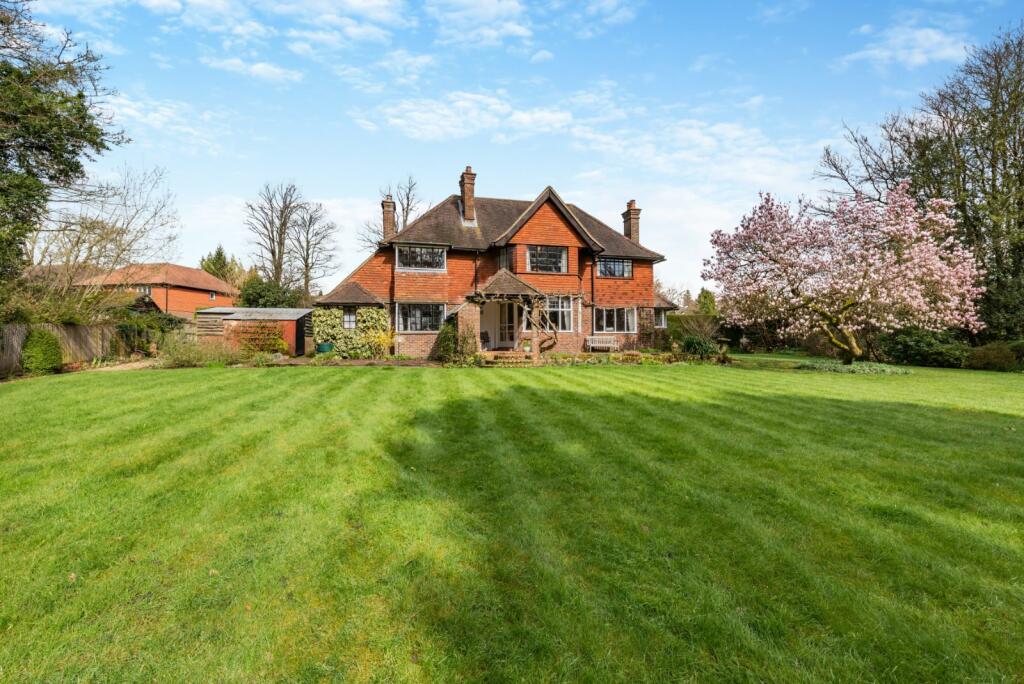 5 bedroom detached house for sale in Three Gates Lane, Haslemere