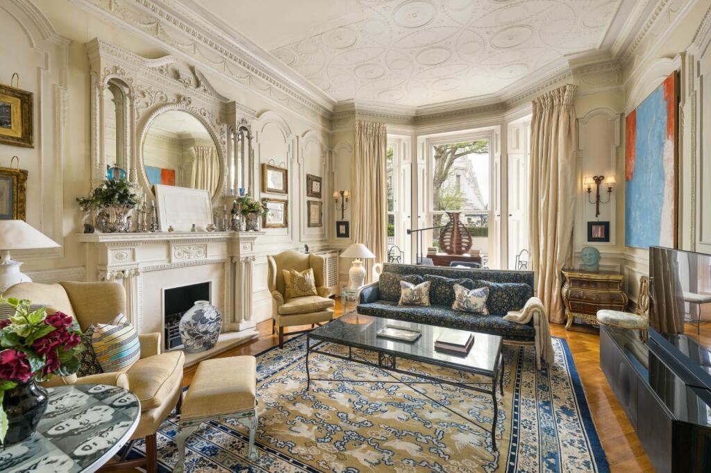 Main image of property: Holland Park, London