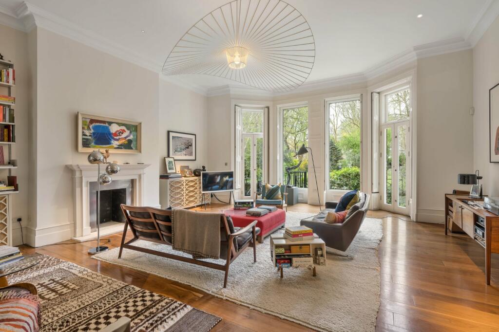 Main image of property: Airlie Gardens, Kensington, London