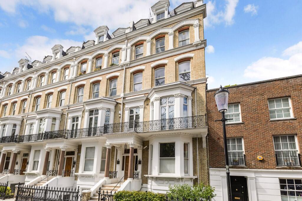 Main image of property: Vicarage Gate, London