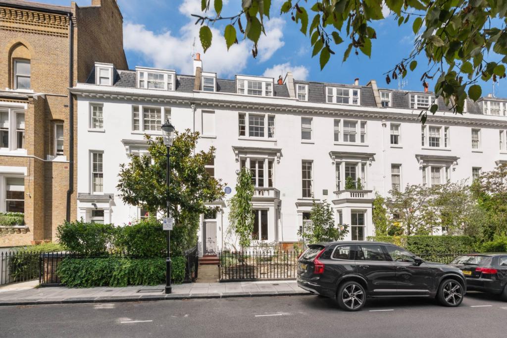 5 bedroom terraced house for sale in Sheffield Terrace, Kensington