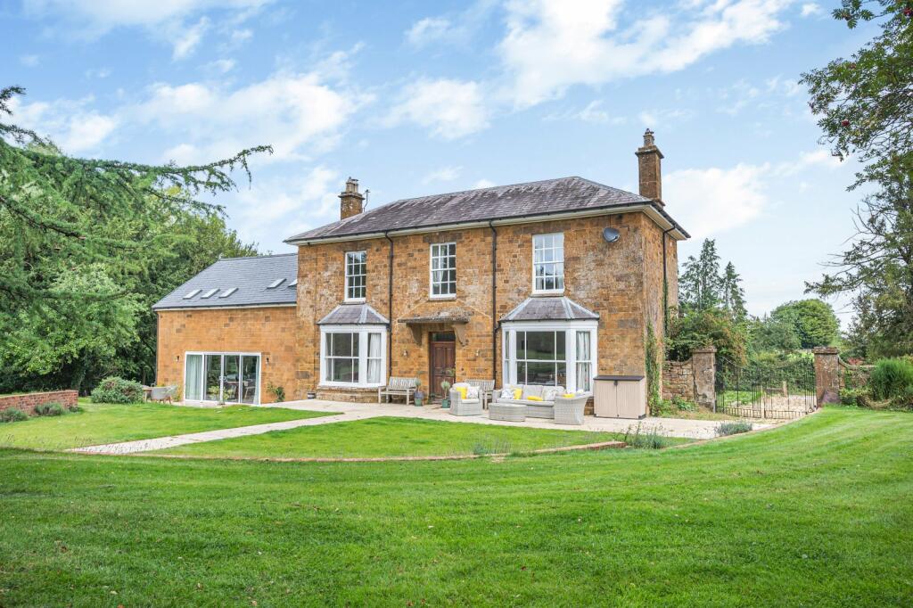 Main image of property: The Slade, Fenny Compton, Southam, Warwickshire
