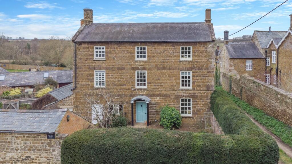 Main image of property: Upper Tadmarton, Banbury, Oxfordshire
