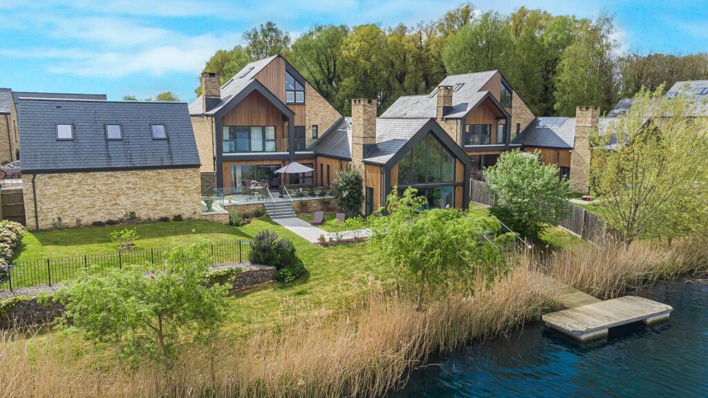Main image of property: Huxley Court, South Cerney, Cirencester, Gloucestershire