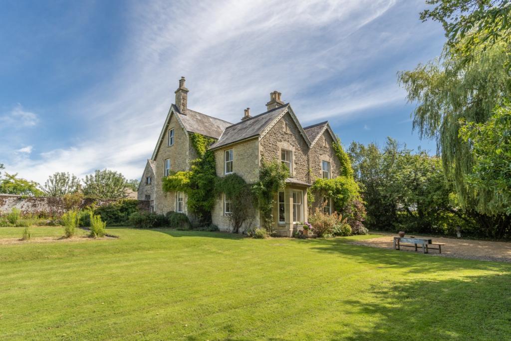 7 bedroom detached house for sale in Oaksey, Malmesbury, Wiltshire, SN16