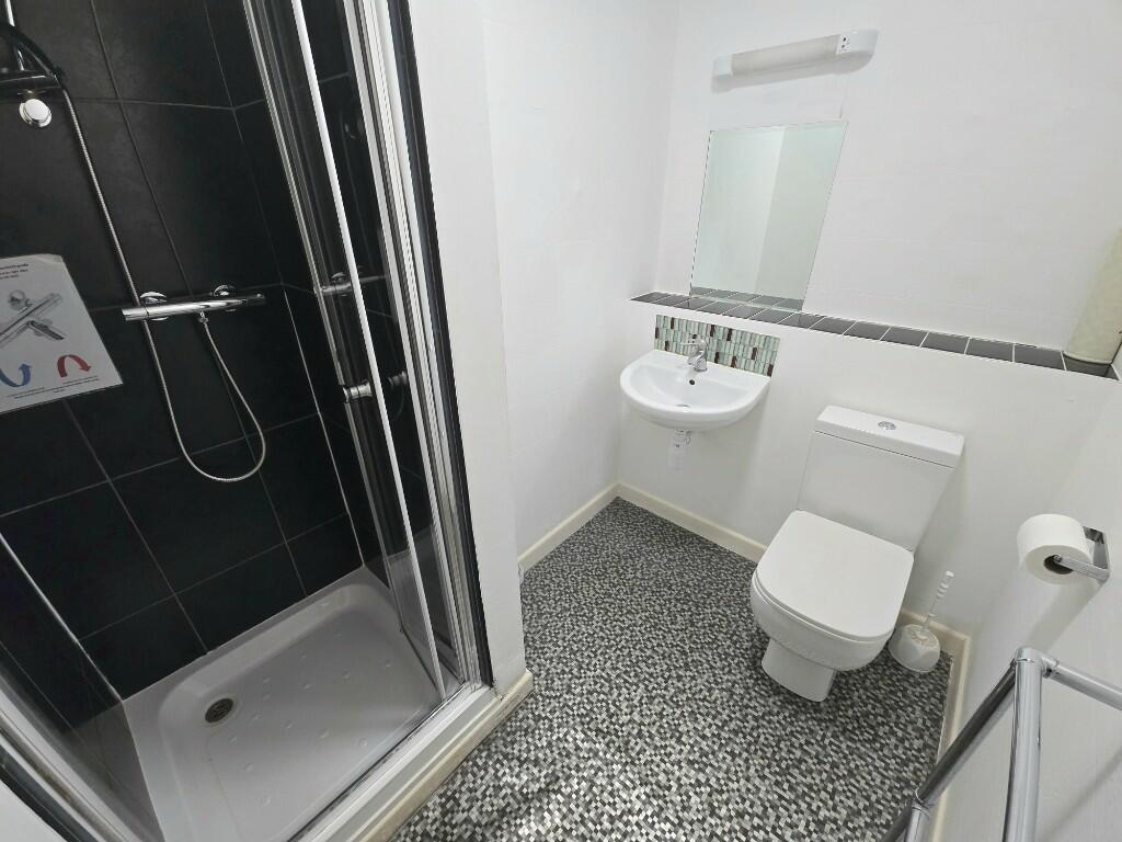 Additional property image - Grove Road, Bournemouth, Dorset, BH1
