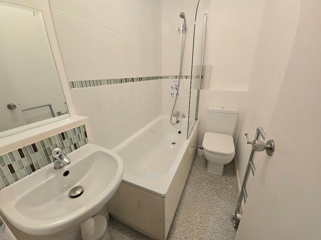 Additional property image - Grove Road, Bournemouth, Dorset, BH1