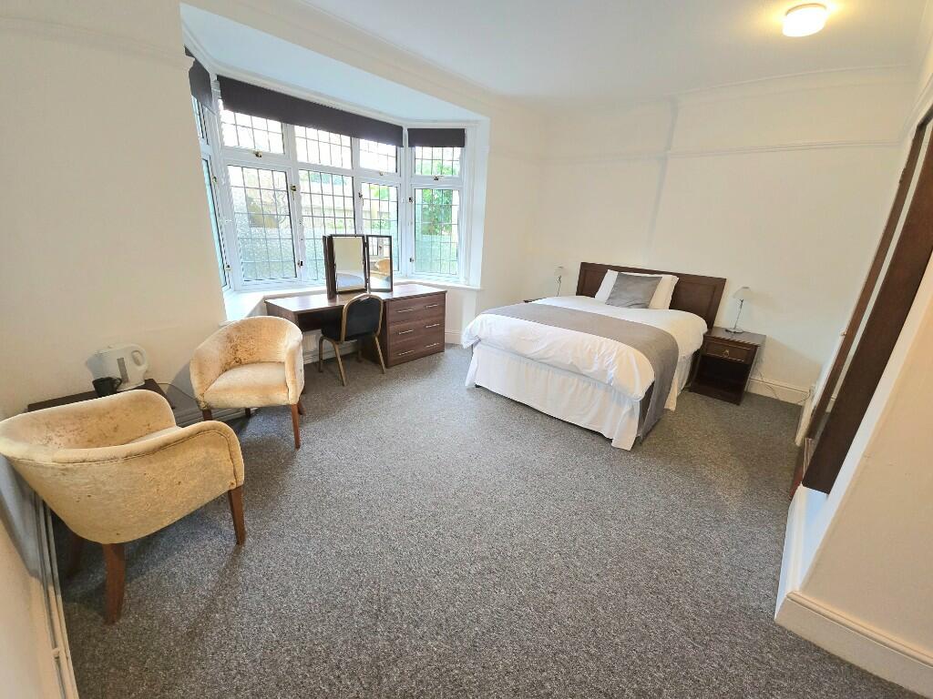 Additional property image - Grove Road, Bournemouth, Dorset, BH1