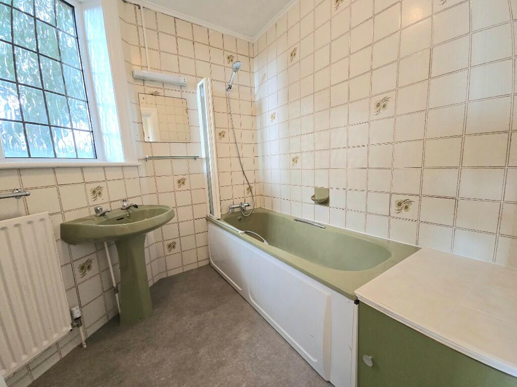 Additional property image - Grove Road, Bournemouth, Dorset, BH1