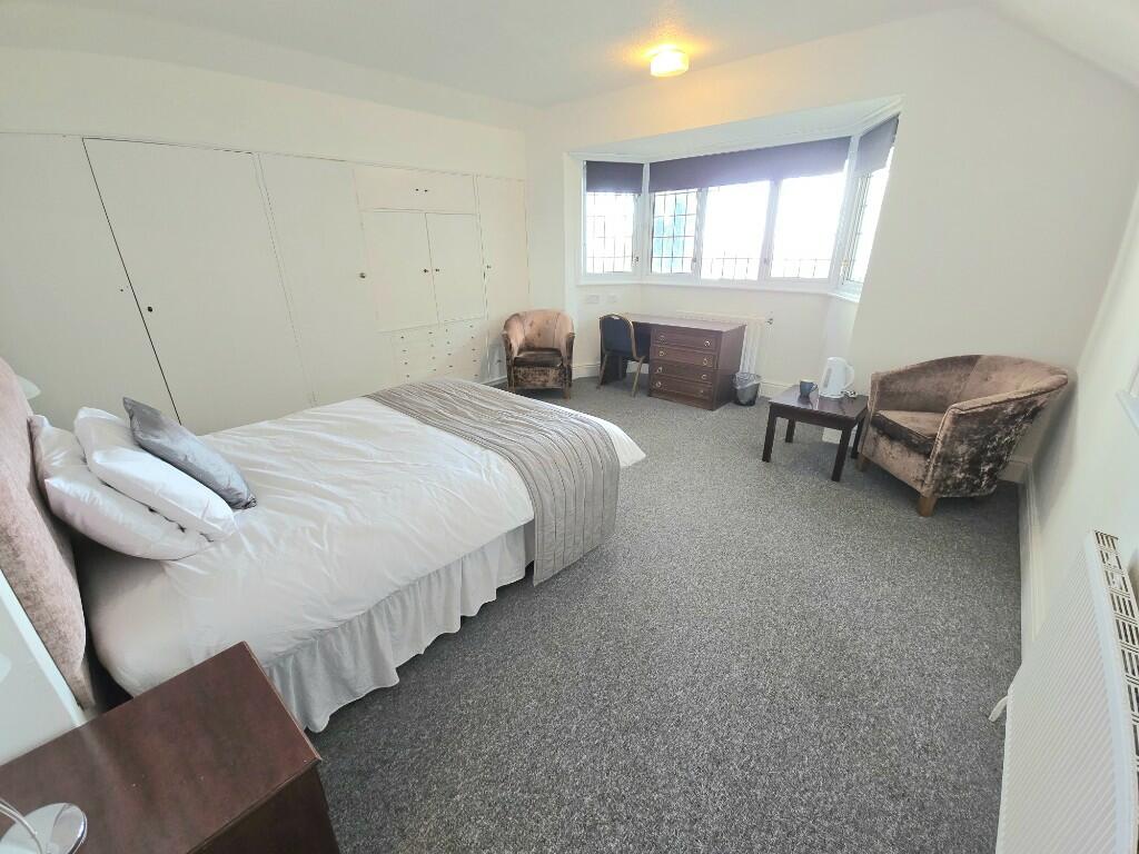 Additional property image - Grove Road, Bournemouth, Dorset, BH1